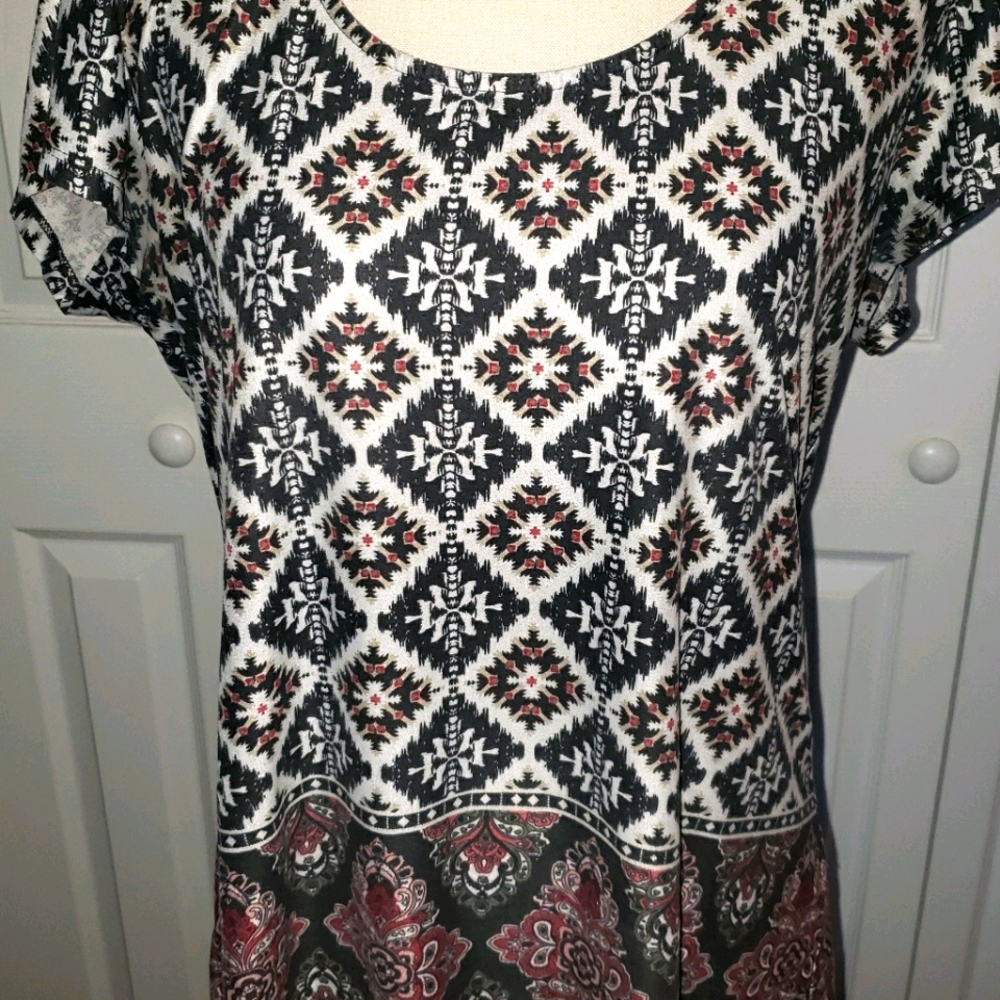 Blouse w/ keyhole back
